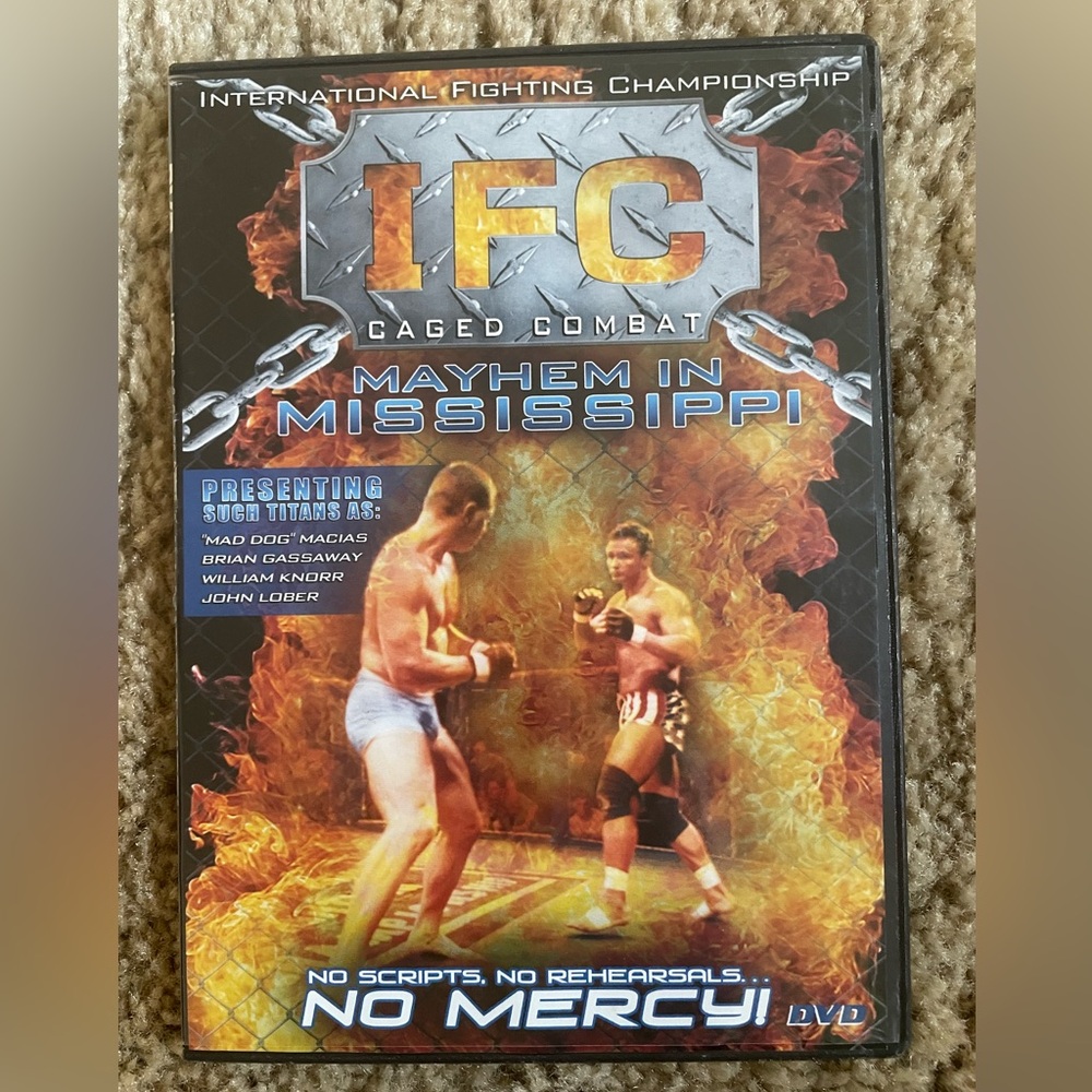 International Fighting Championship Caged Combat Mayhem in Mississippi (DVD)